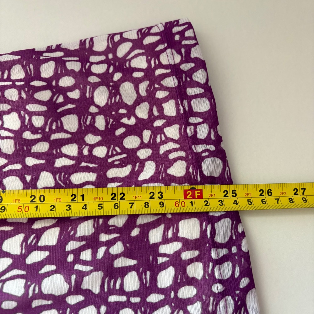 NEW Jaclyn Smith Womens Medium Blouse Purple Geometric Surplice Knit Top Lined - Picture 9 of 9